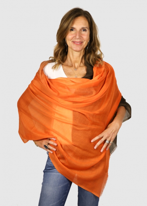 NUANCED LIGHT ORANGE AND BROWN CASHMERE STOLE